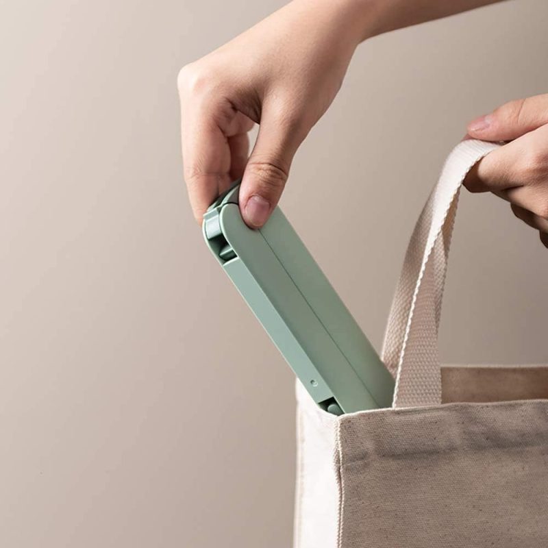 4pcs Folding Coat Hanger,Portable Travel Clothes Hanger,Travel Accessories Foldable Clothes Drying Rack for Travel - Image 2